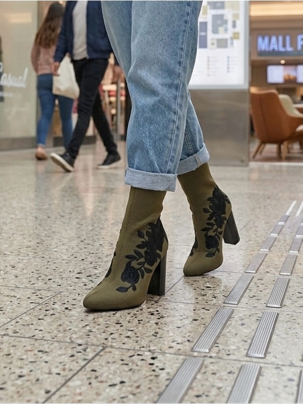 Qupid Fabric Floral Embroidered Chunky Heels